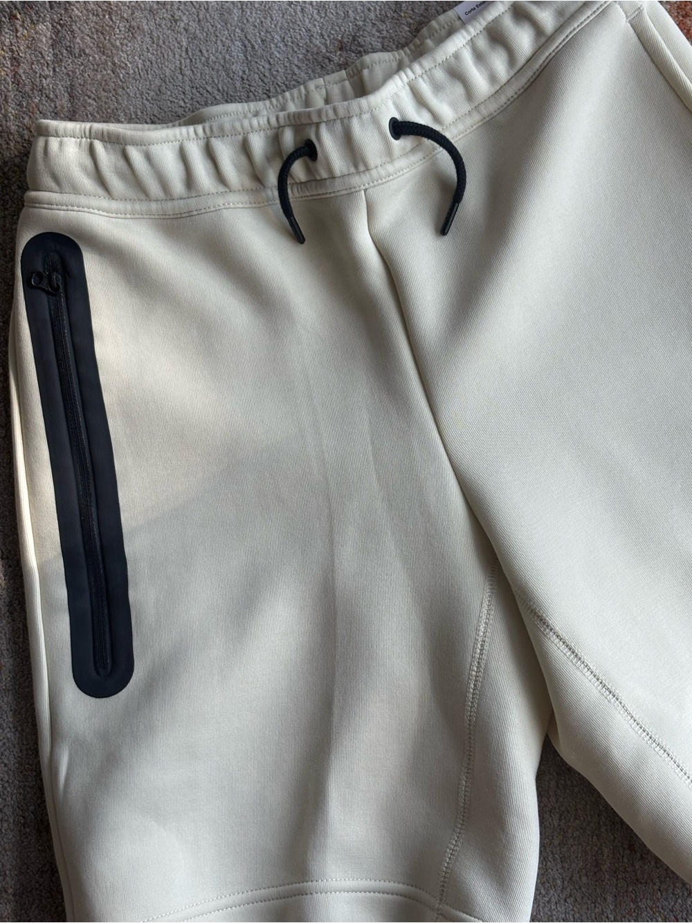 Nike Tech Boys Cream Athletic Shorts with Black Accents. YL - Picture 7 of 8